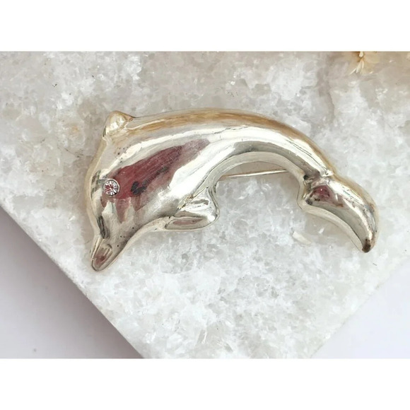 Sterling Polished Silver Dolphin Shaped Large 3 Dimensional Vintage Brooch Pin - Picture 6 of 10